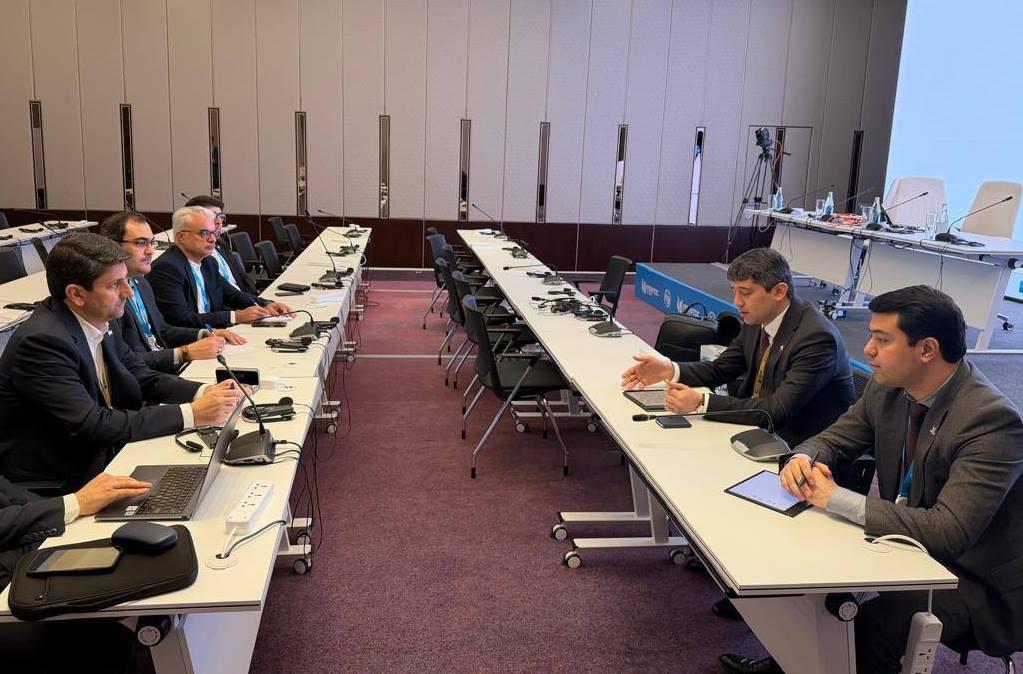 Встреча руководителя Службы связи при Правительстве Республики Таджикистан с министром информационных технологий и связи Исламской Республики Иран